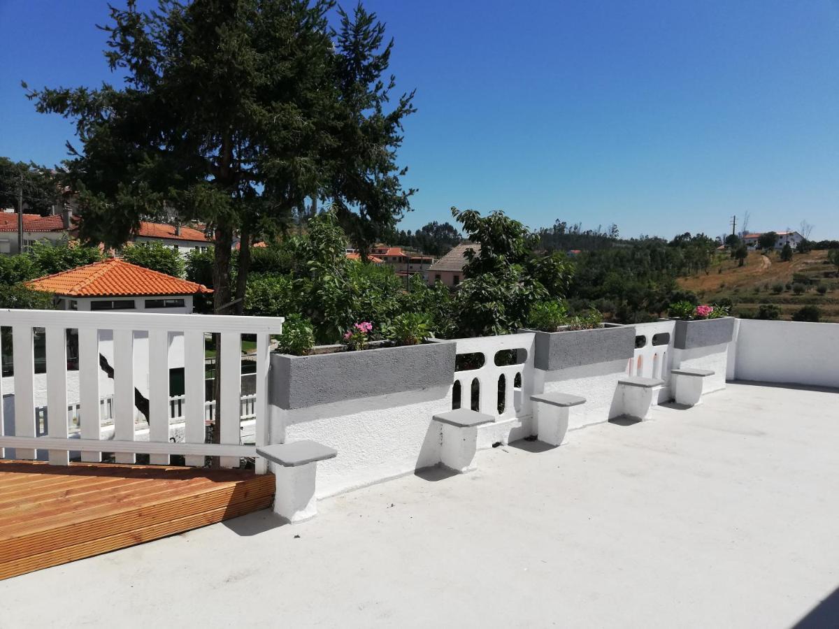 Mondalva Guesthouse Sao Pedro de Alva المظهر الخارجي الصورة