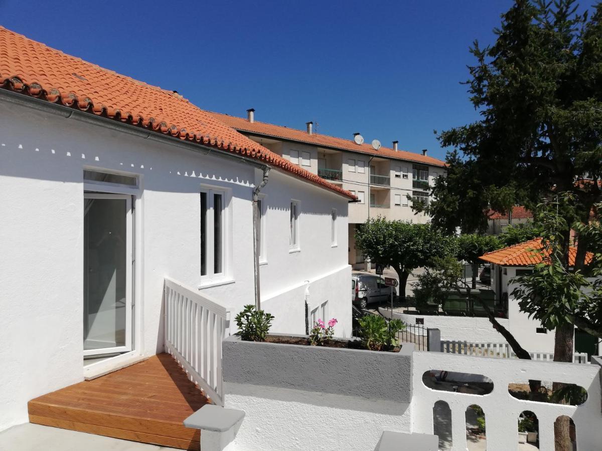 Mondalva Guesthouse Sao Pedro de Alva المظهر الخارجي الصورة