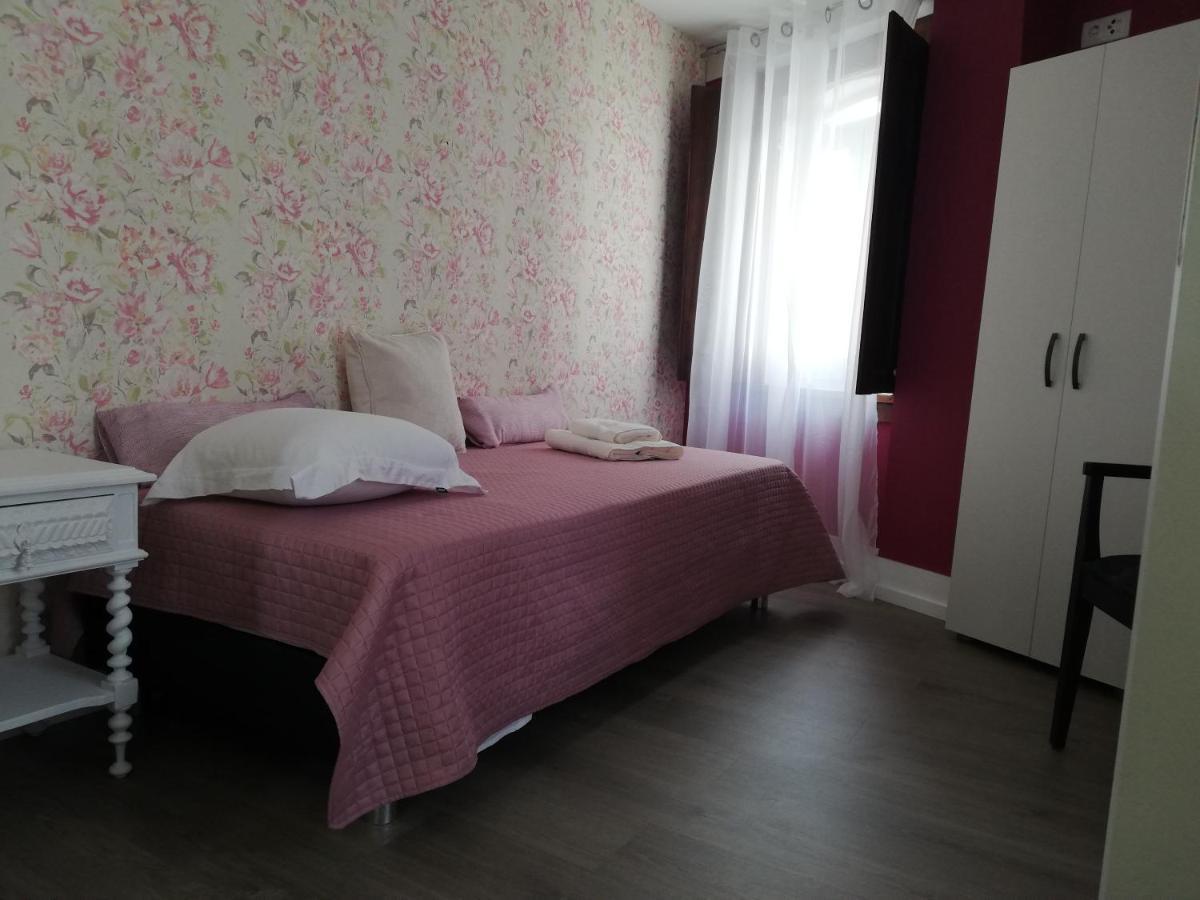 Mondalva Guesthouse Sao Pedro de Alva المظهر الخارجي الصورة